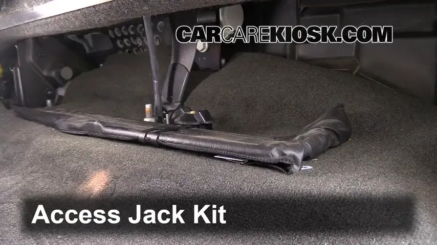 2014 GMC Sierra 1500 SLE 4.3L V6 FlexFuel Crew Cab Pickup Tires & Wheels Change a Flat Tire